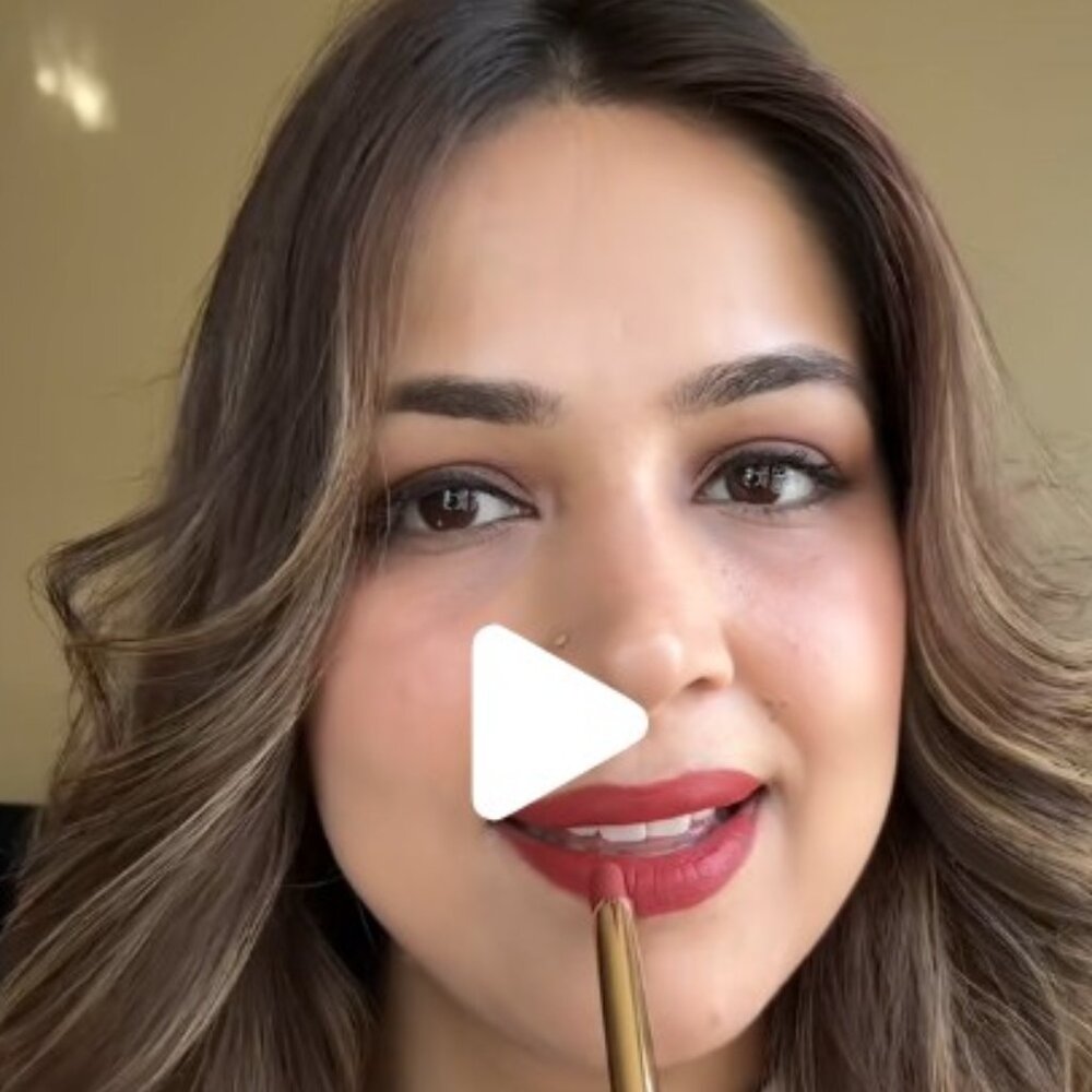 ESTEE LAUDER Pure Color Matte Lipstick - 110 Wrong Place, Right Time - BNIB